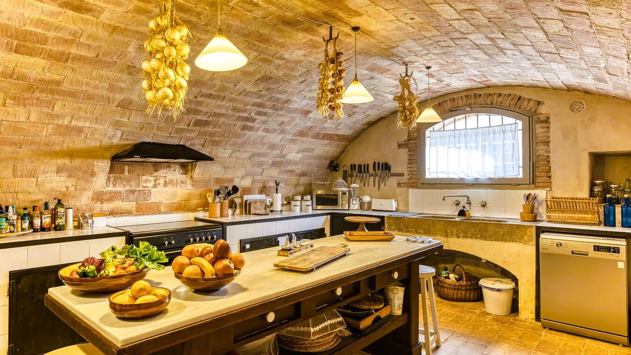 Photo of Kitchen in Riumors