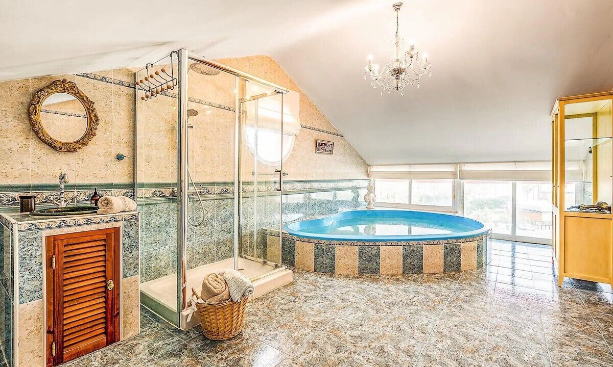 Photo of Bathroom in Torrequebrada