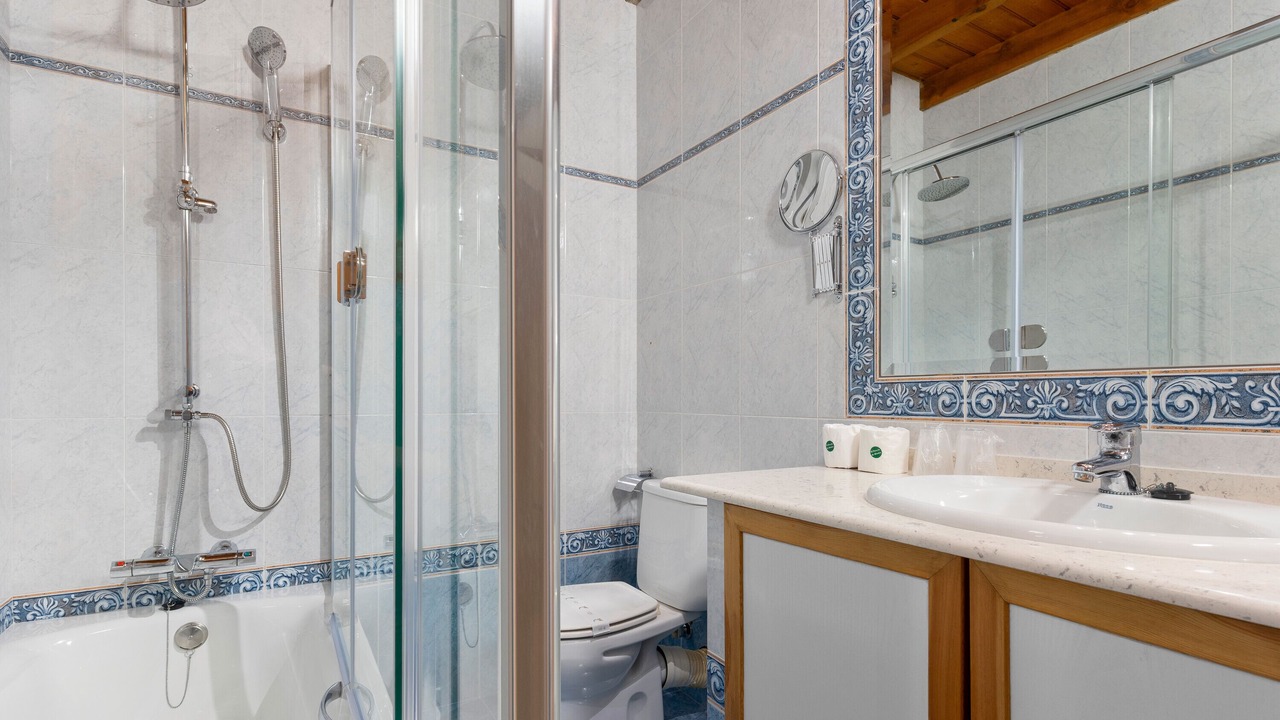 Photo of Bathroom in Bustio