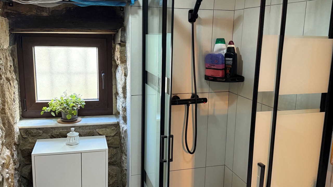 Photo of Bathroom in Ponga