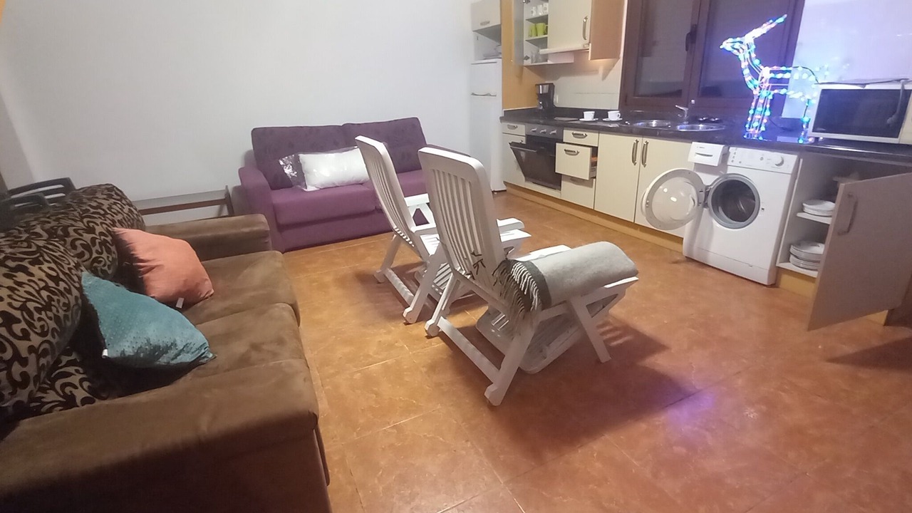 Photo of Livingroom in Poo