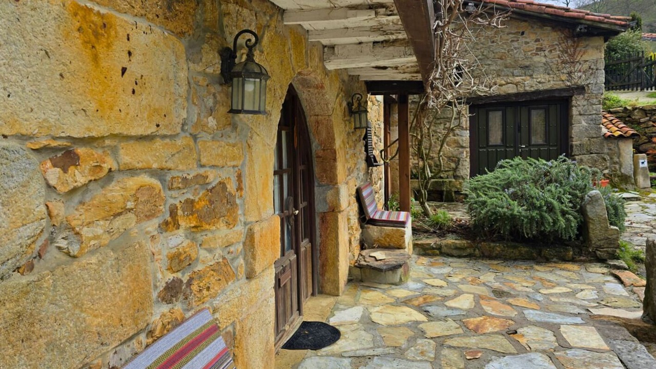 Photo of Patio Balcony in Luena