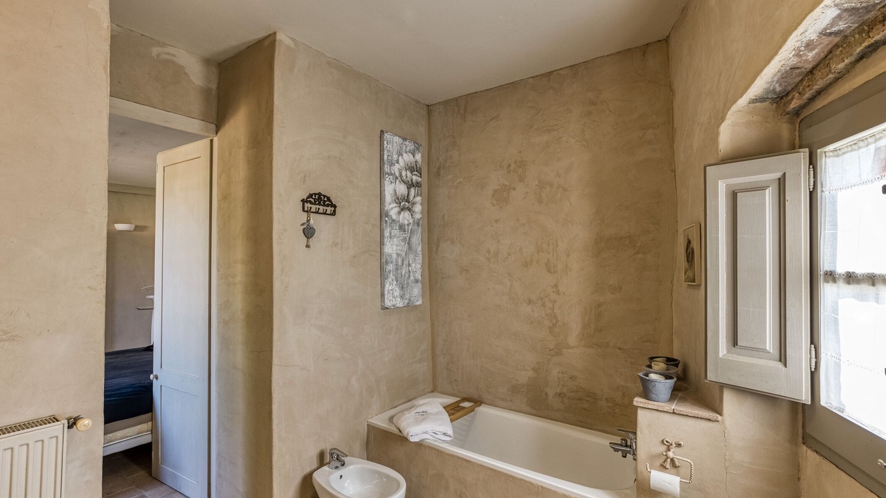 Photo of Bathroom in Riumors