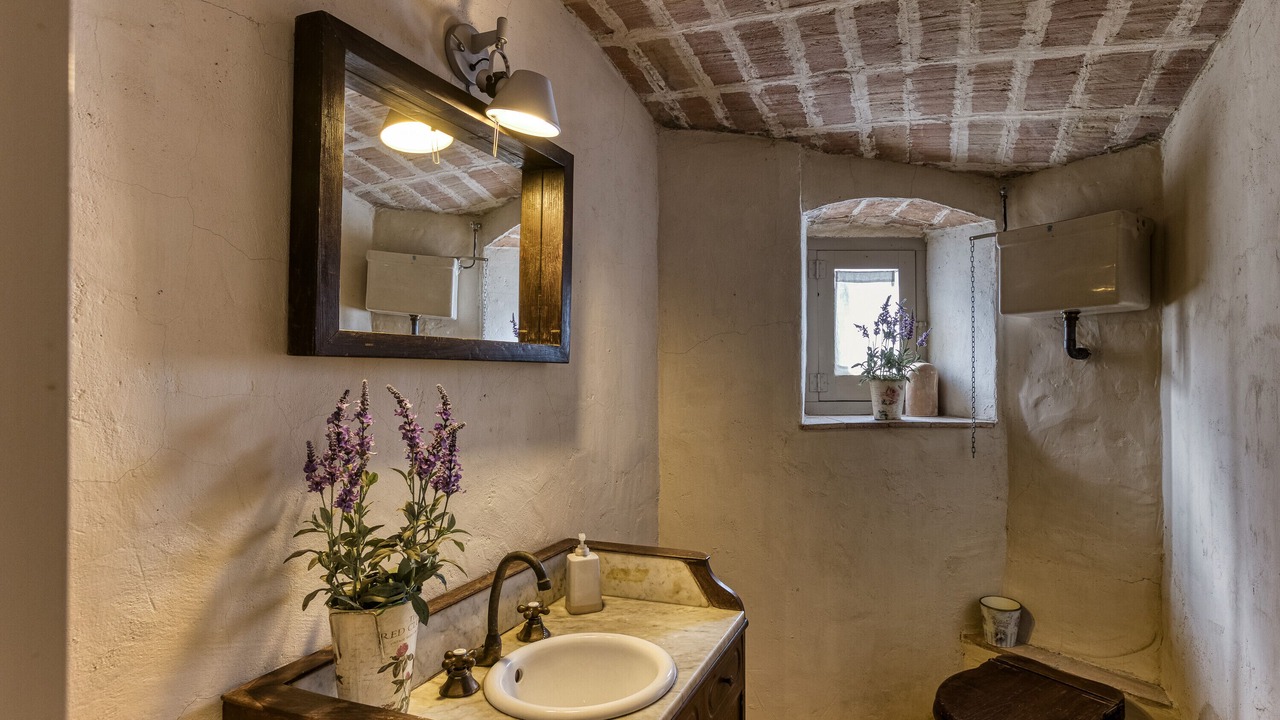 Photo of Bathroom in Riumors