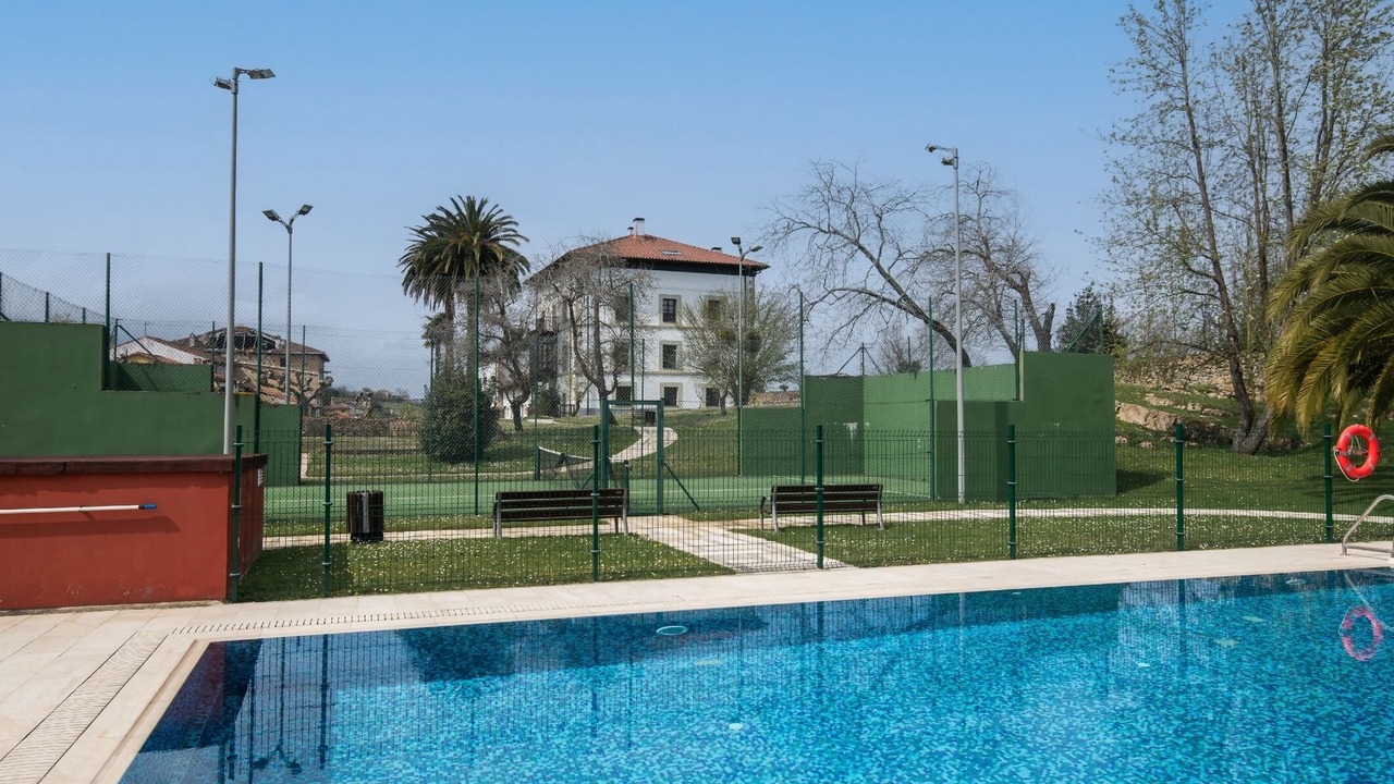 Photo of Outdoor in Noriega