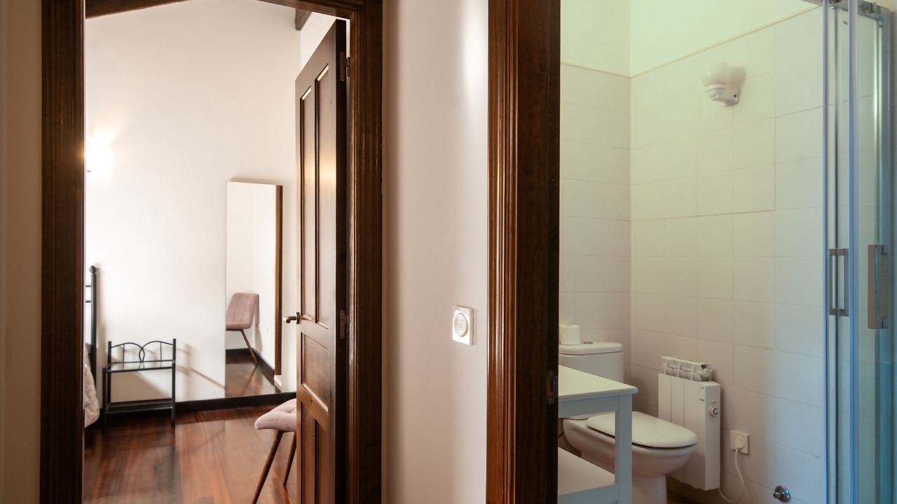 Photo of Bedroom in Noriega