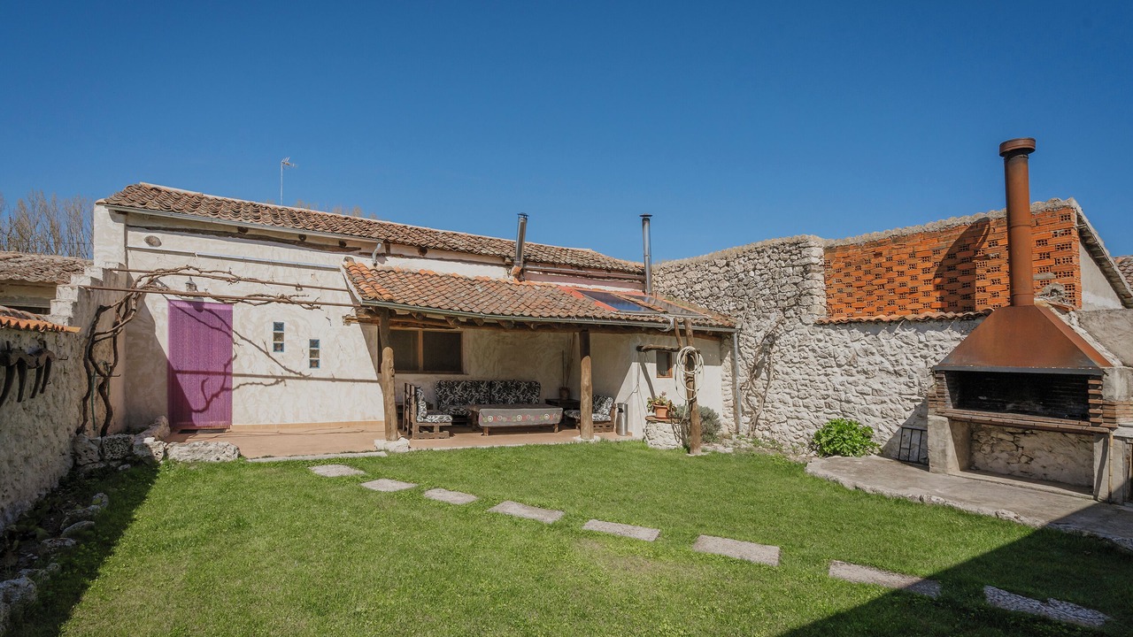 Photo of Patio Balcony in Frumales