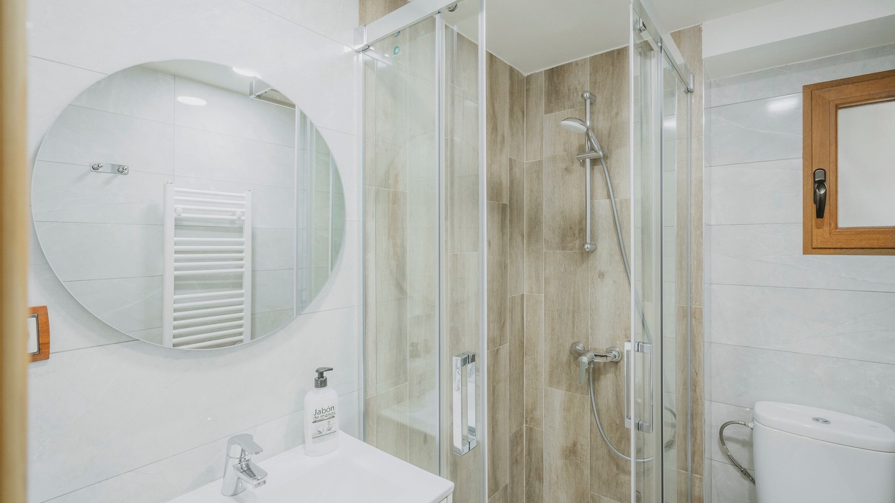 Photo of Bathroom in Castro de Fuentiduena