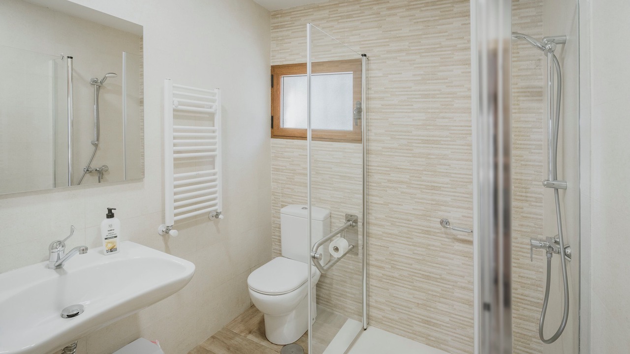 Photo of Bathroom in Castro de Fuentiduena