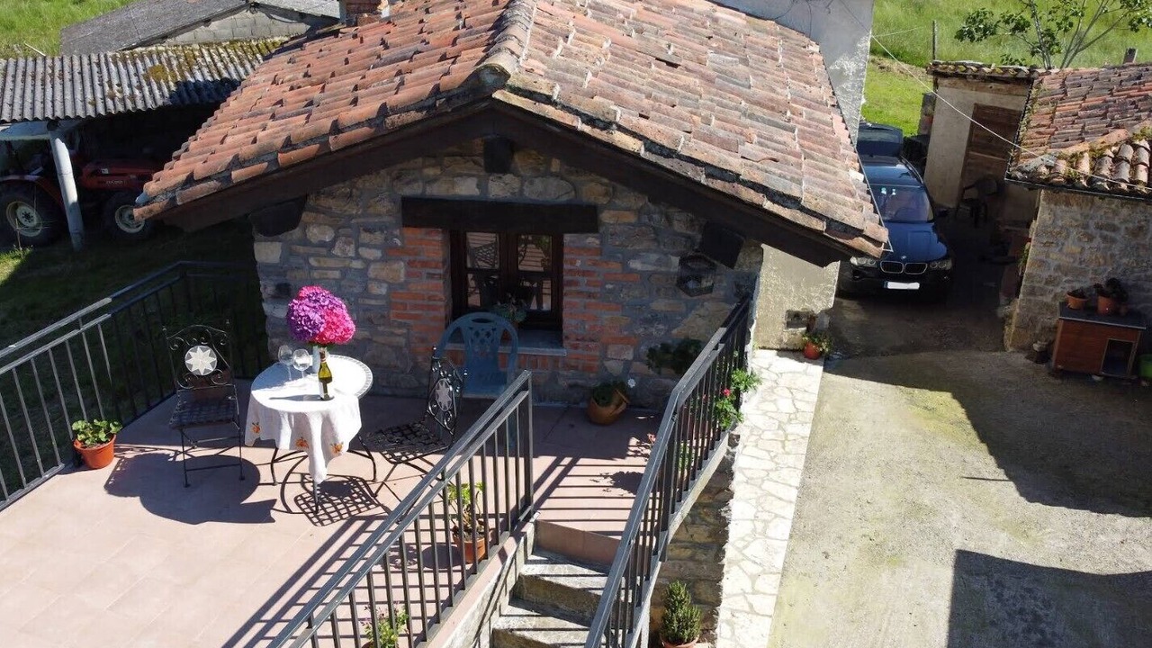 Photo of Outdoor in Llerandi