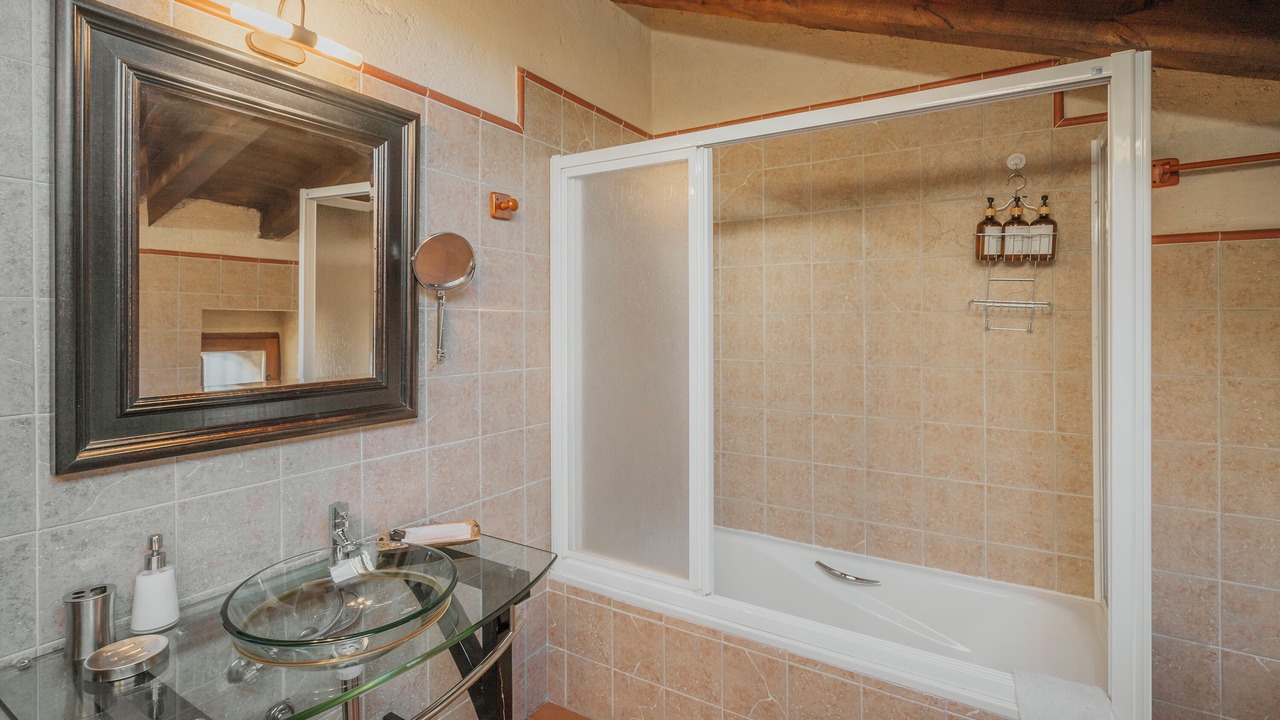 Photo of Bathroom in Mozoncillo
