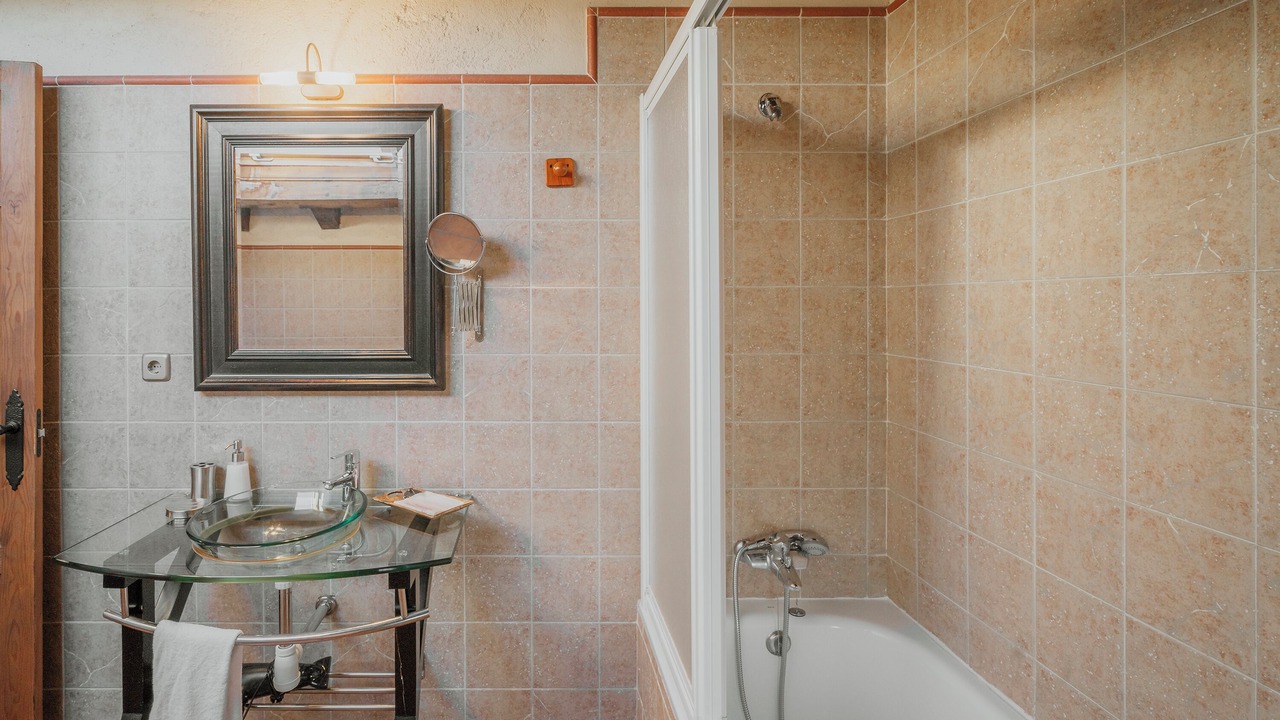 Photo of Bathroom in Mozoncillo