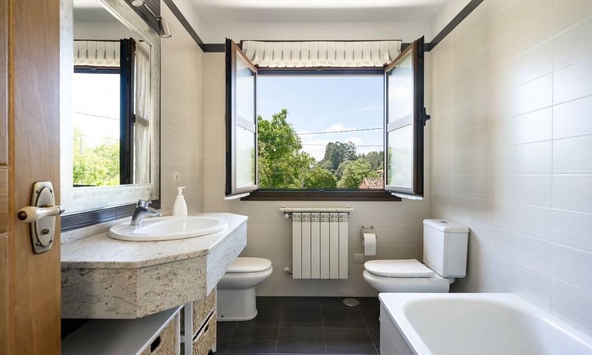 Photo of Bathroom in Ribadesella