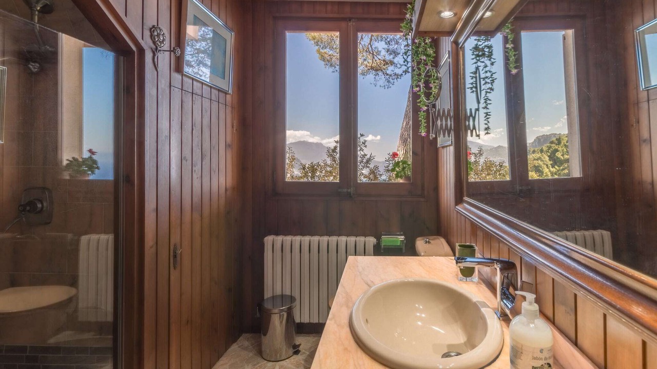 Photo of Bathroom in Valldemossa