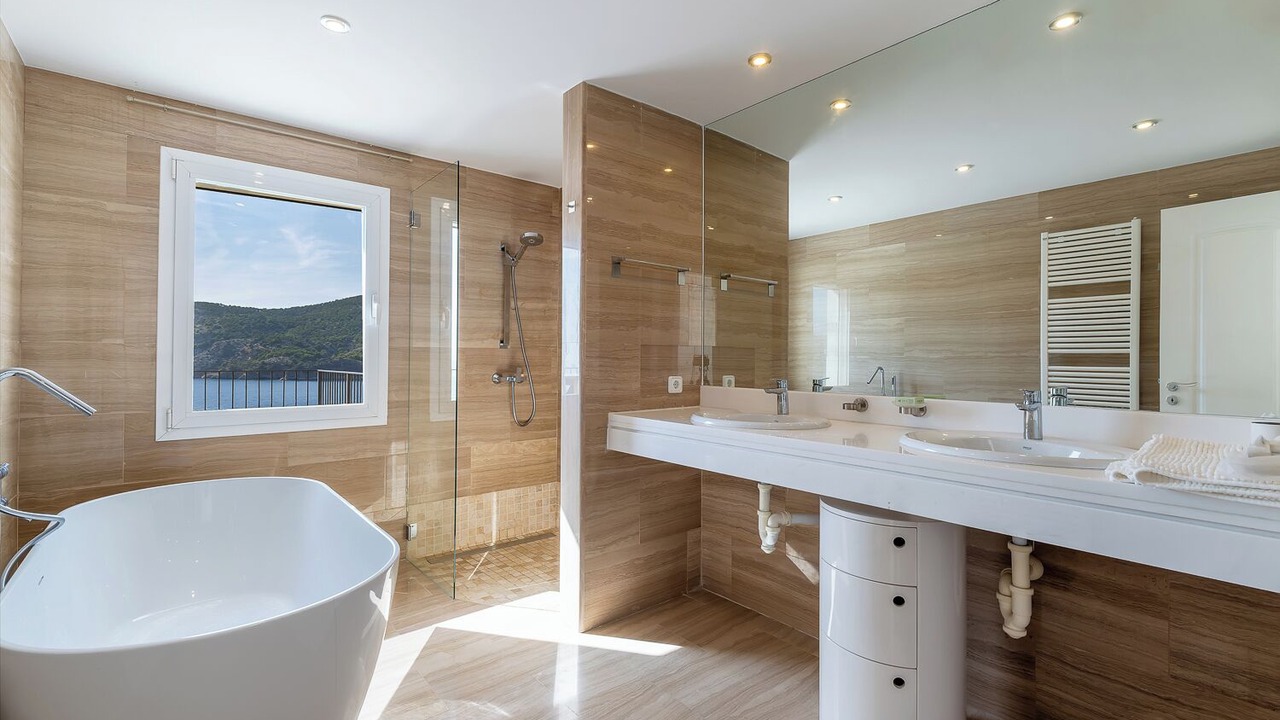 Photo of Bathroom in Camp de Mar
