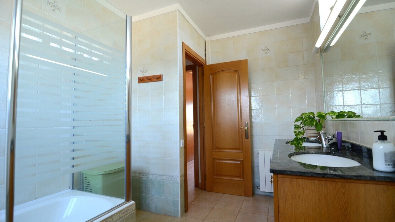 Photo of Bathroom in Garrigoles