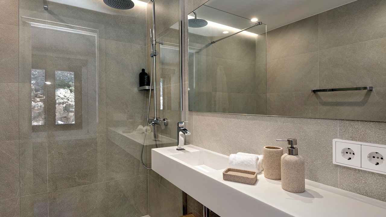 Photo of Bathroom in Urbanitzacio Es Verger
