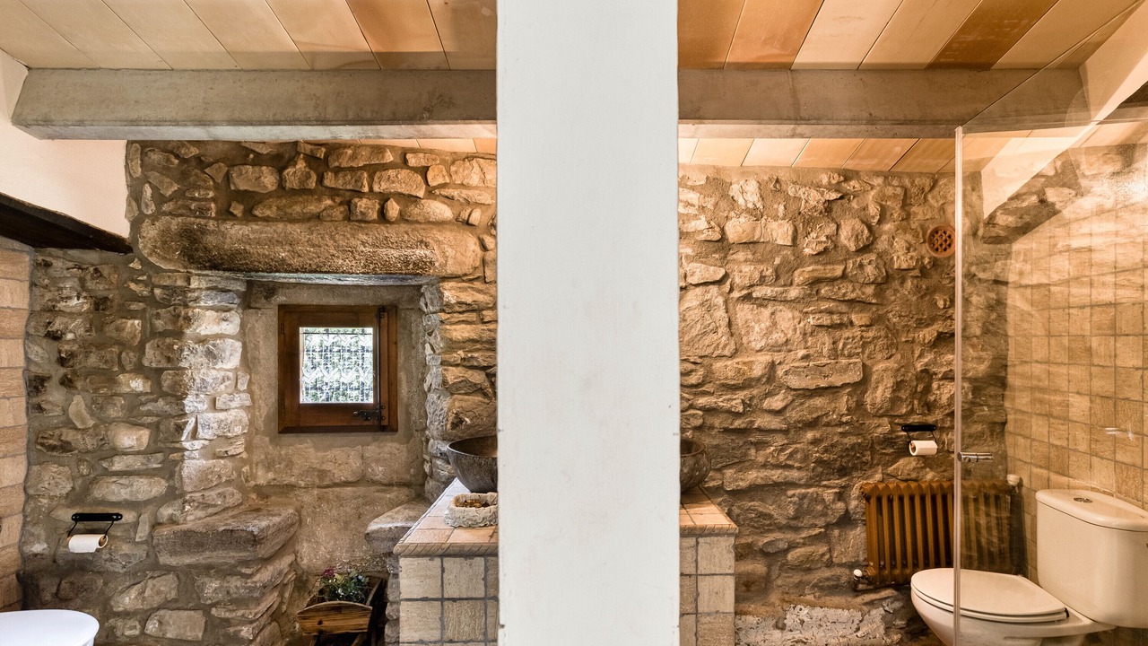 Photo of Bathroom in Merlant