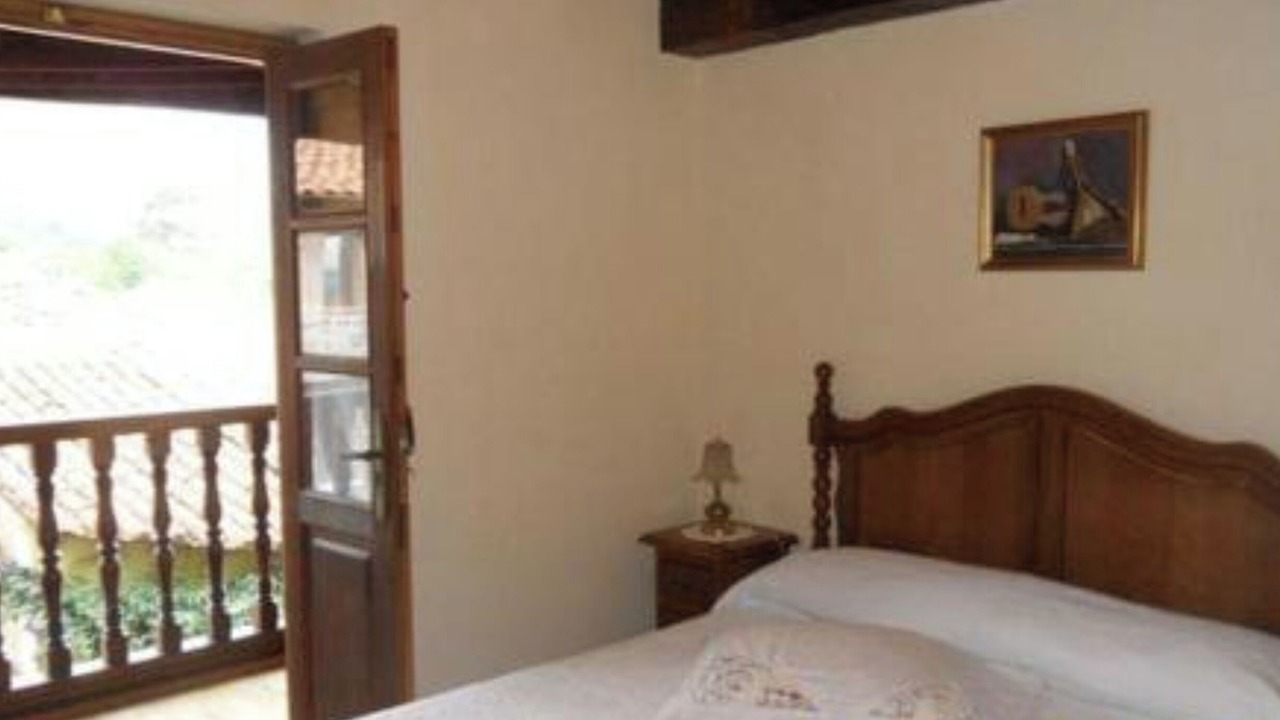 Photo of Bedroom in Mere