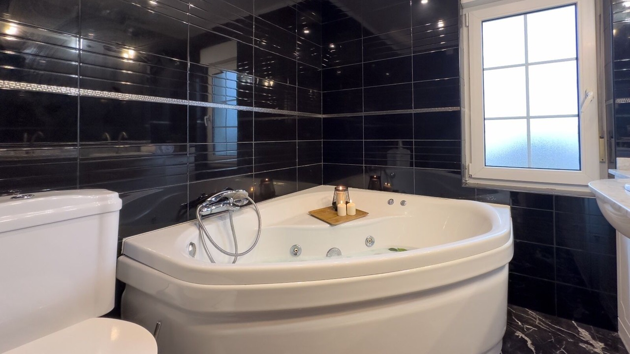 Photo of Bathroom in Cudillero