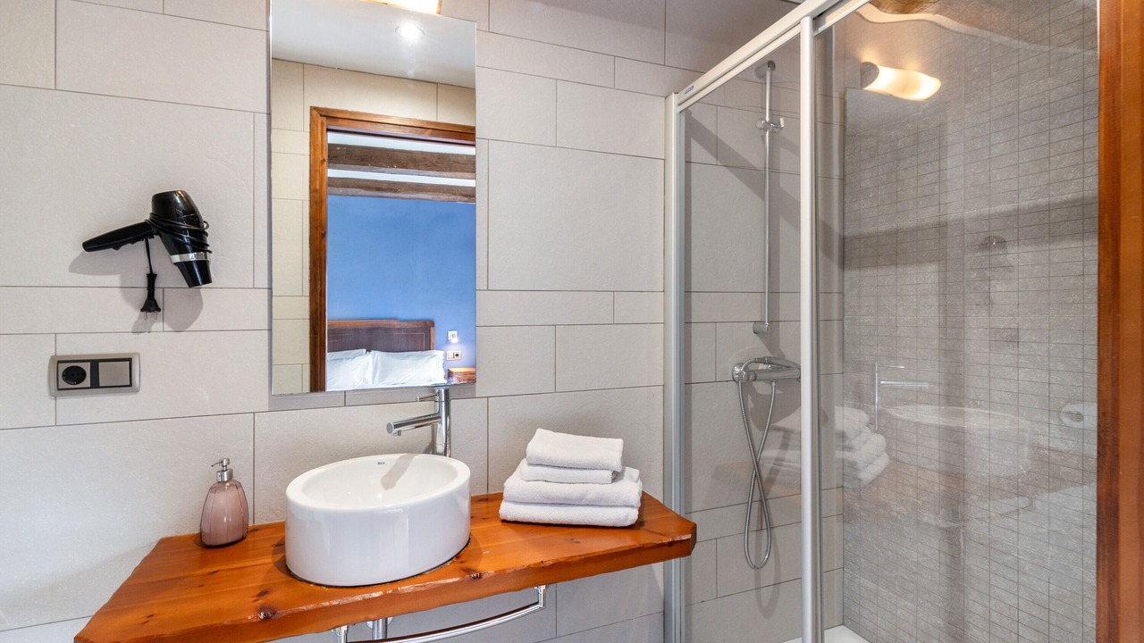 Photo of Bathroom in Sagas