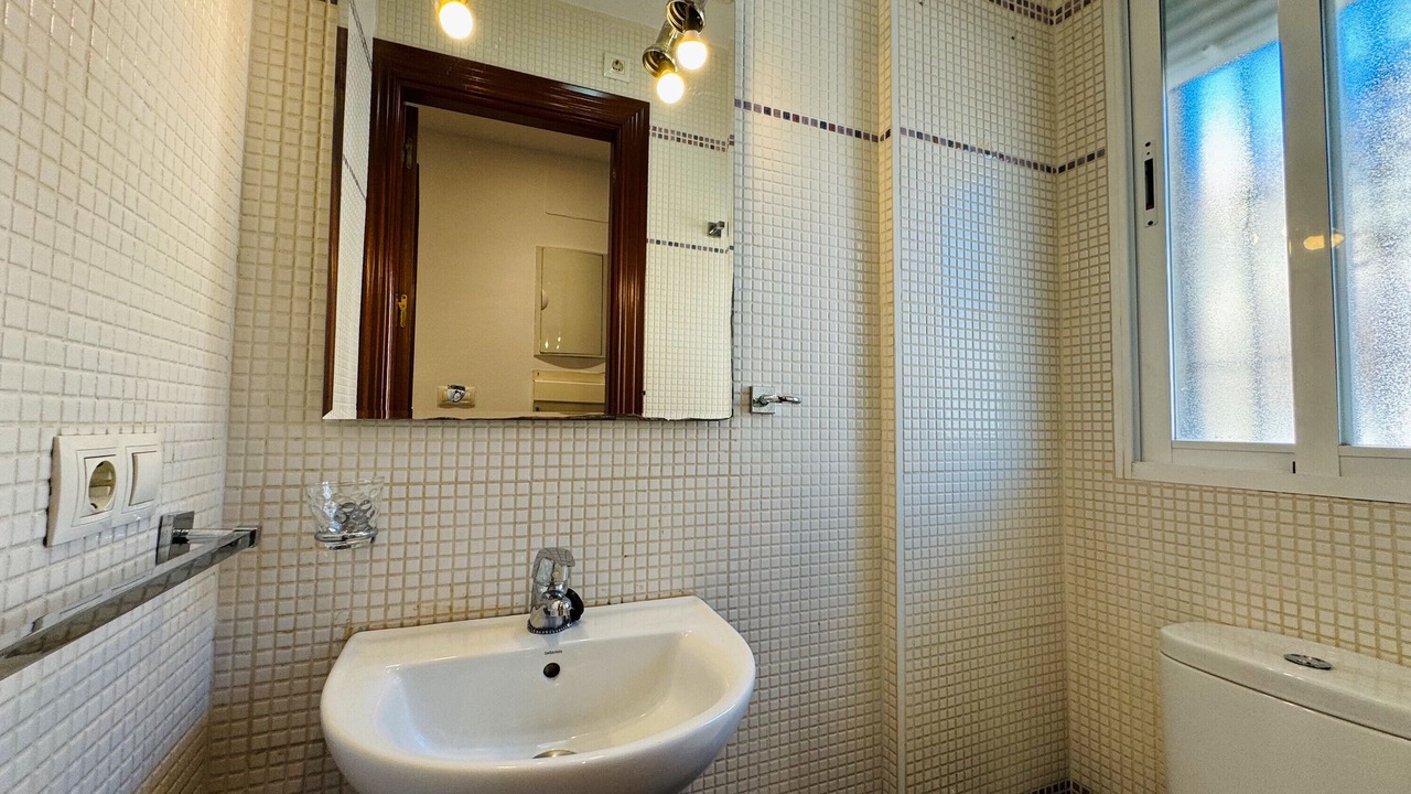 Photo of Bathroom in Peligros