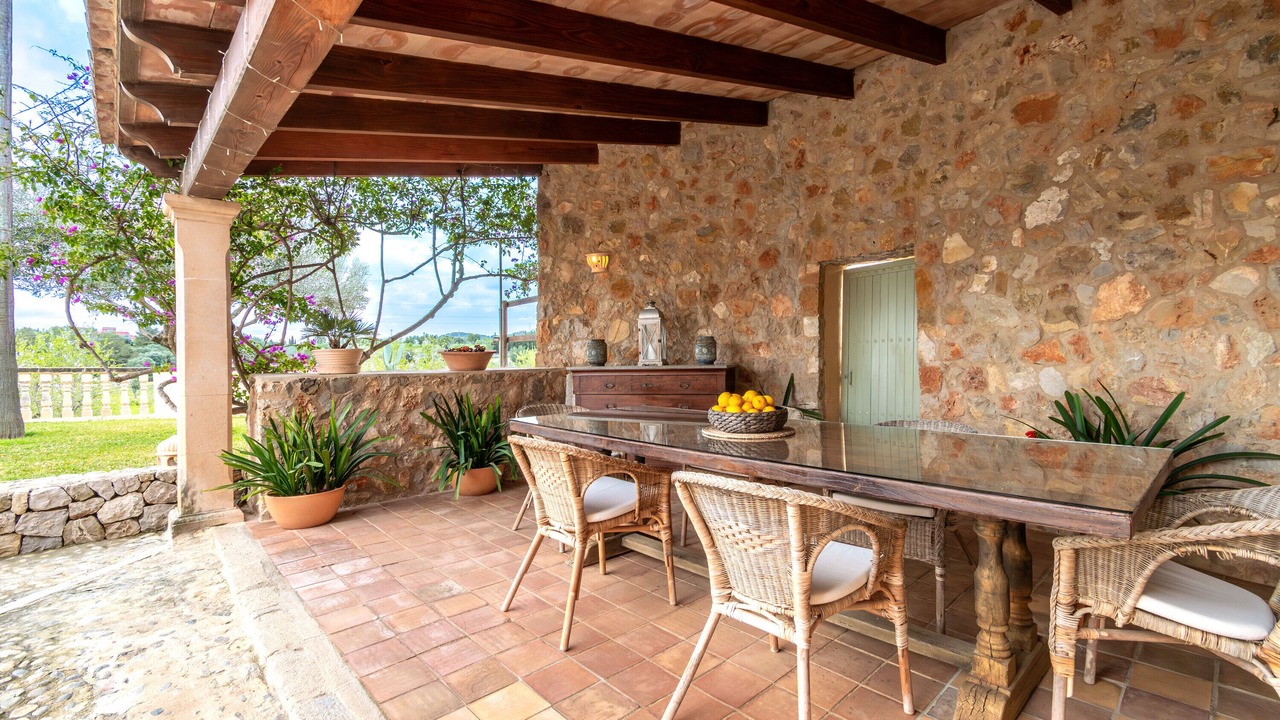 Photo of Patio Balcony in Establiments