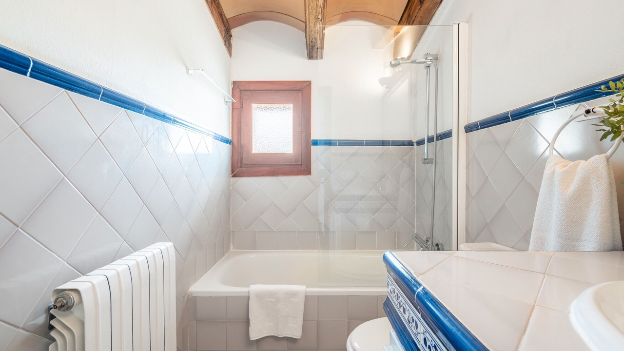 Photo of Bathroom in Establiments