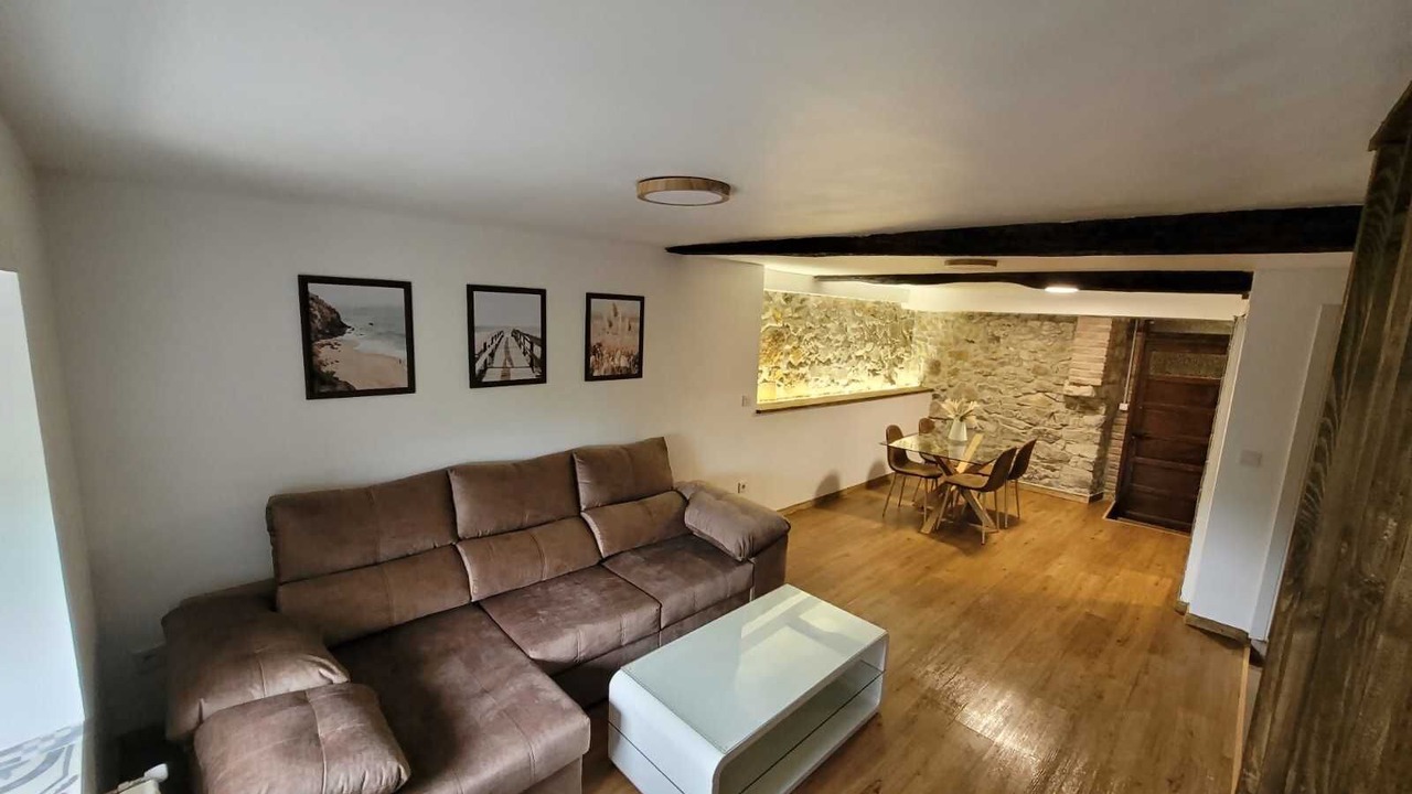 Photo of Bedroom in Parres