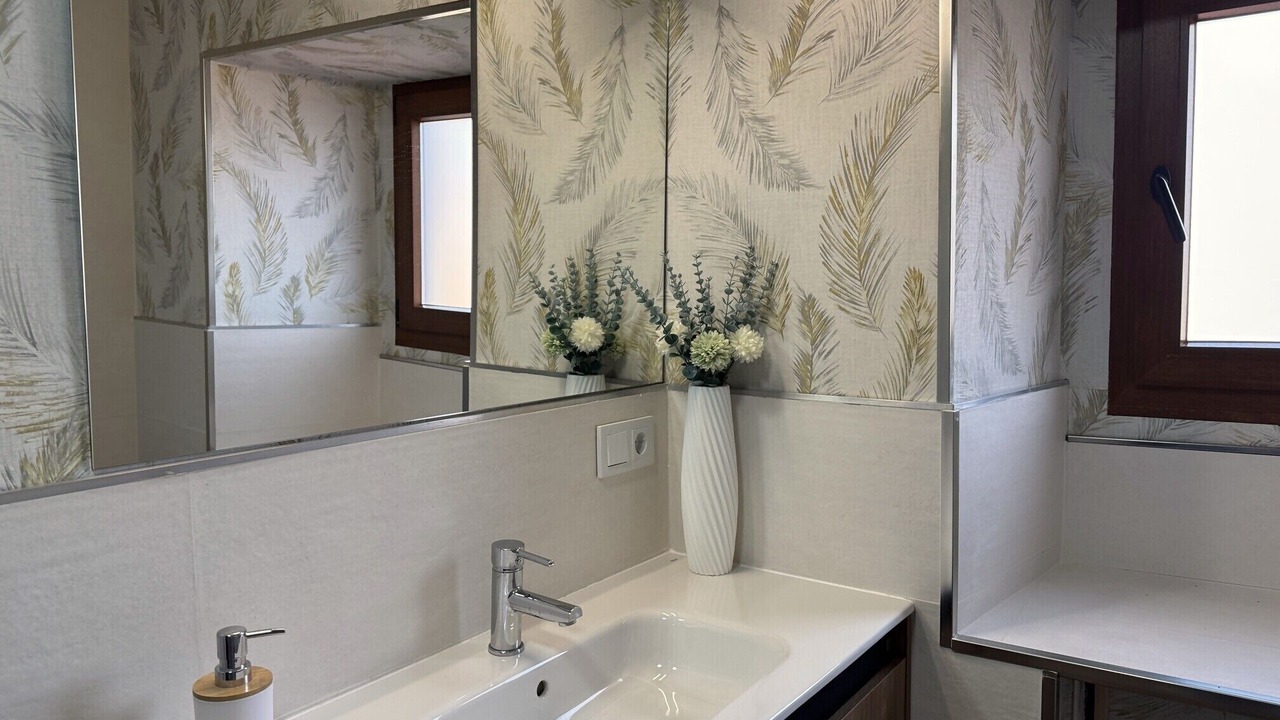 Photo of Bathroom in Parres