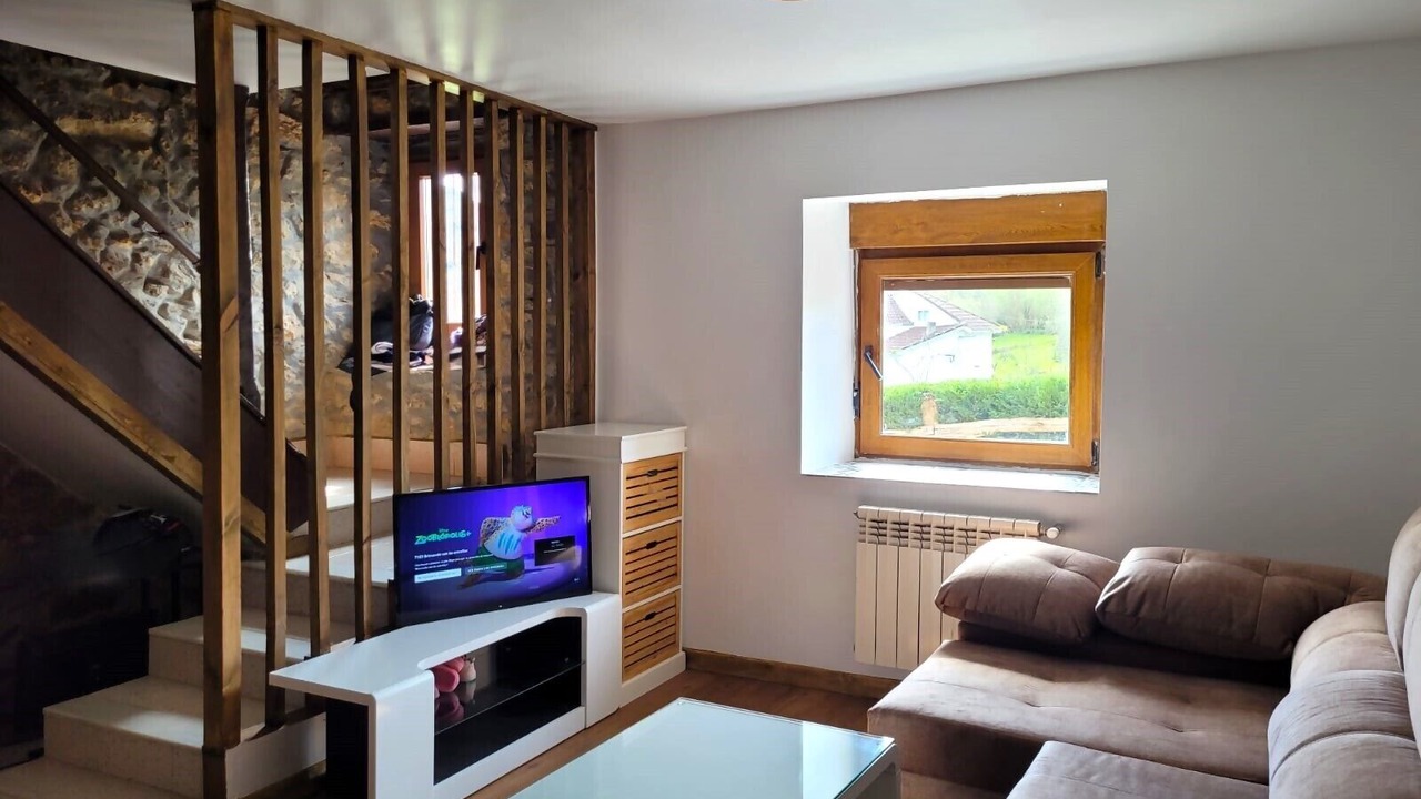 Photo of Bedroom in Parres