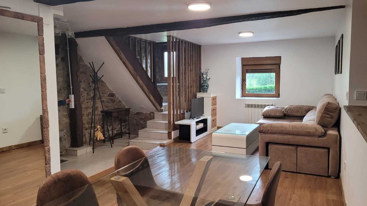Photo of Bedroom in Parres