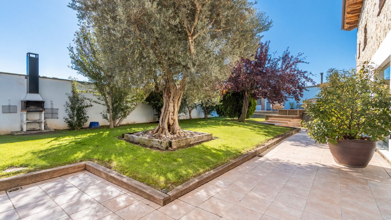 Photo of Patio Balcony in Torres de Barbues
