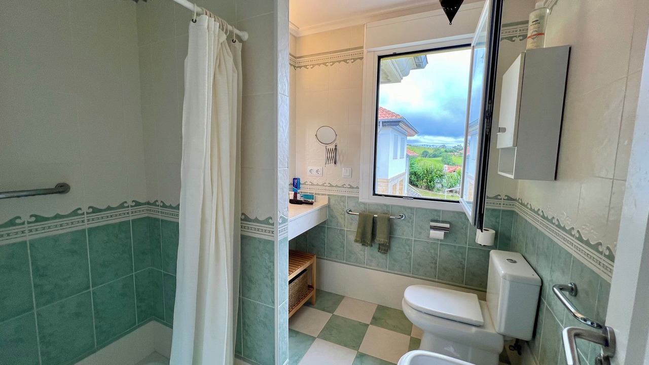 Photo of Bathroom in San Vicente de la Barquera
