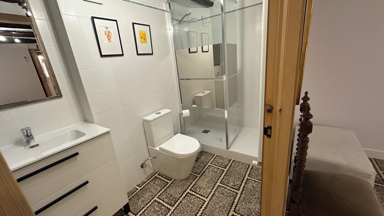 Photo of Bathroom in Lerin