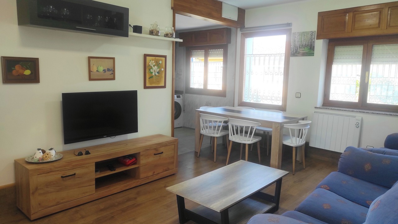 Photo of Livingroom in Parres Municipality