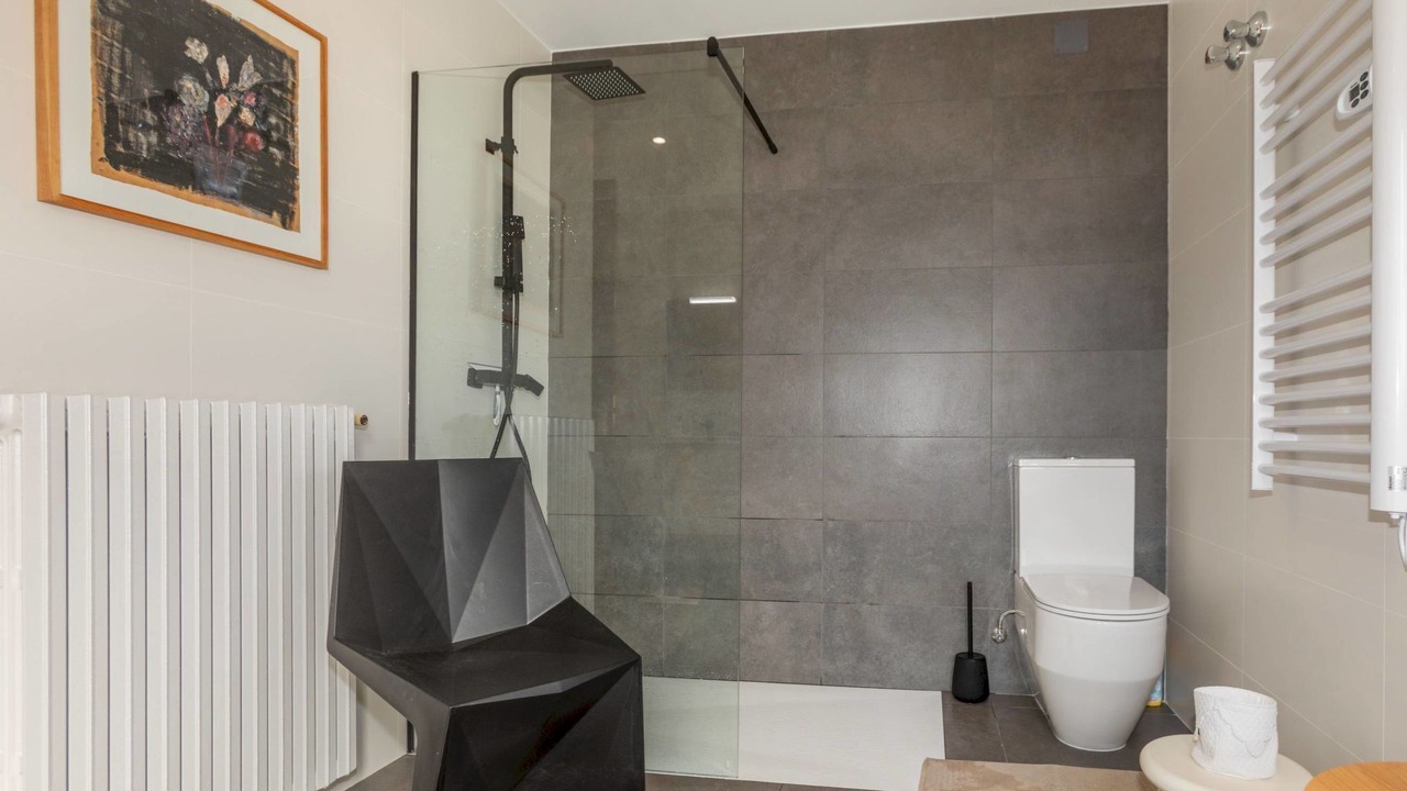 Photo of Bathroom in Pals