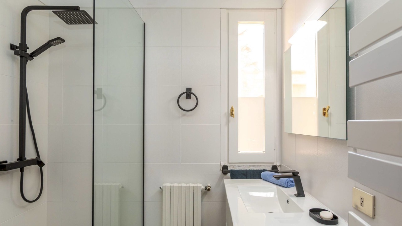 Photo of Bathroom in Pals