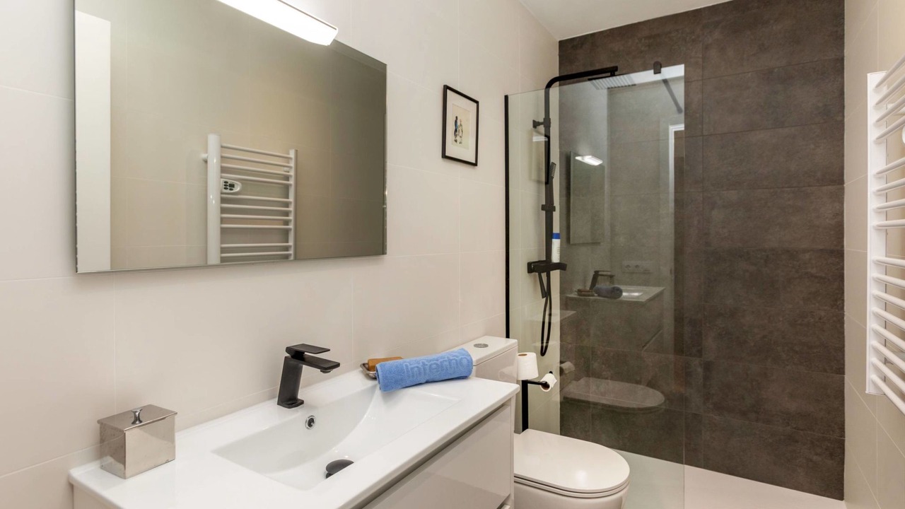 Photo of Bathroom in Pals