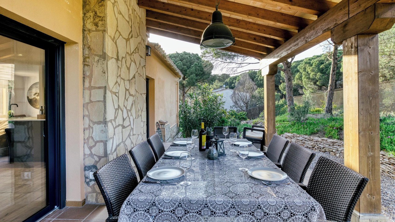 Photo of Outdoor in Pals