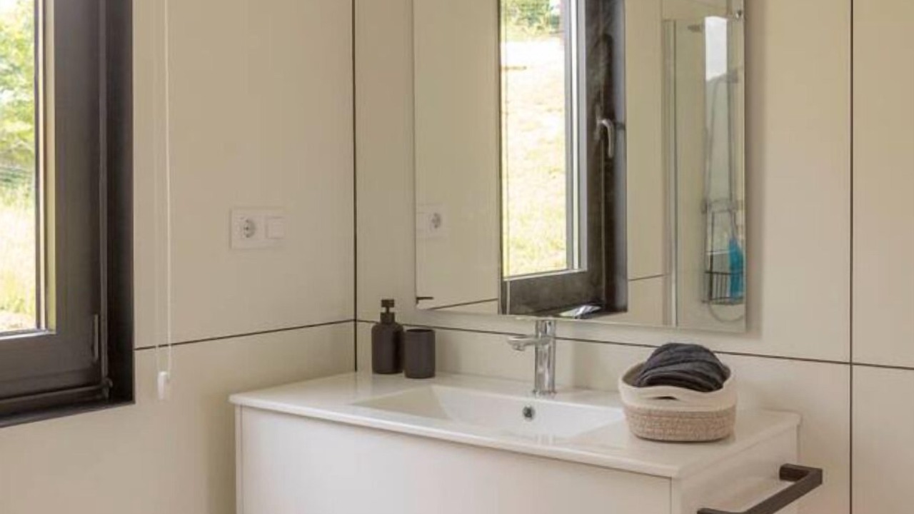 Photo of Bathroom in Esteiro