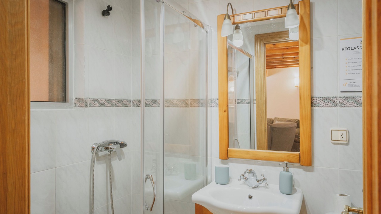 Photo of Bathroom in Cascajares de la Sierra