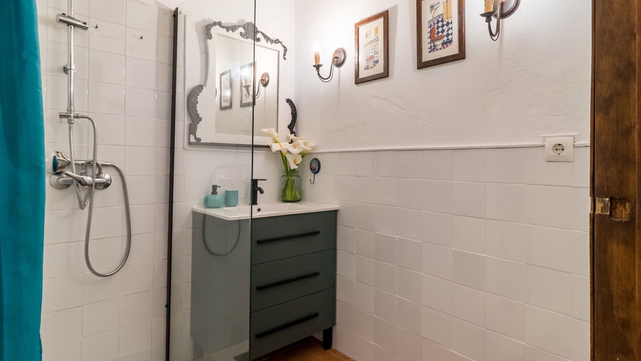 Photo of Bathroom in Estrada