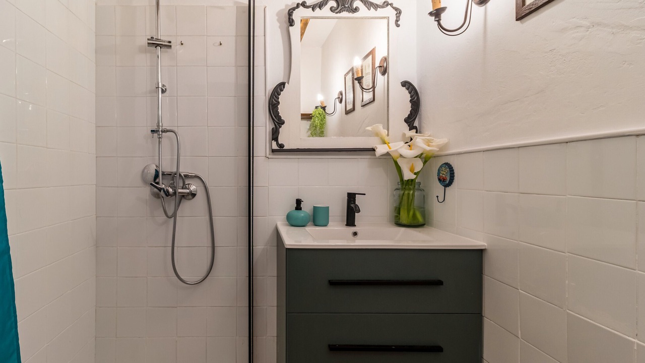 Photo of Bathroom in Estrada