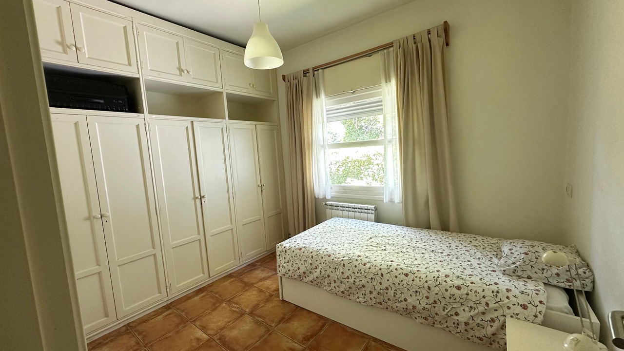 Photo of Bedroom in Pesues