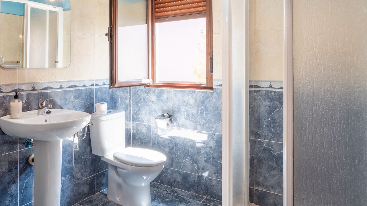 Photo of Bathroom in Avin