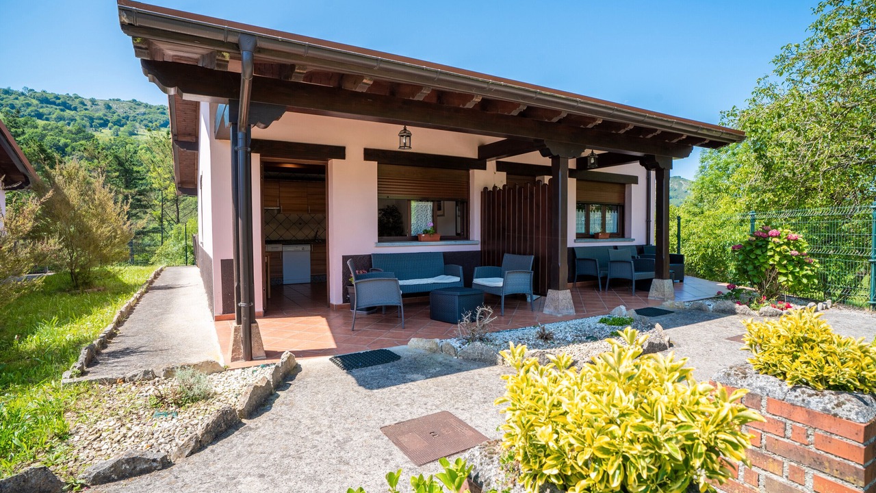 Photo of Patio Balcony in Avin