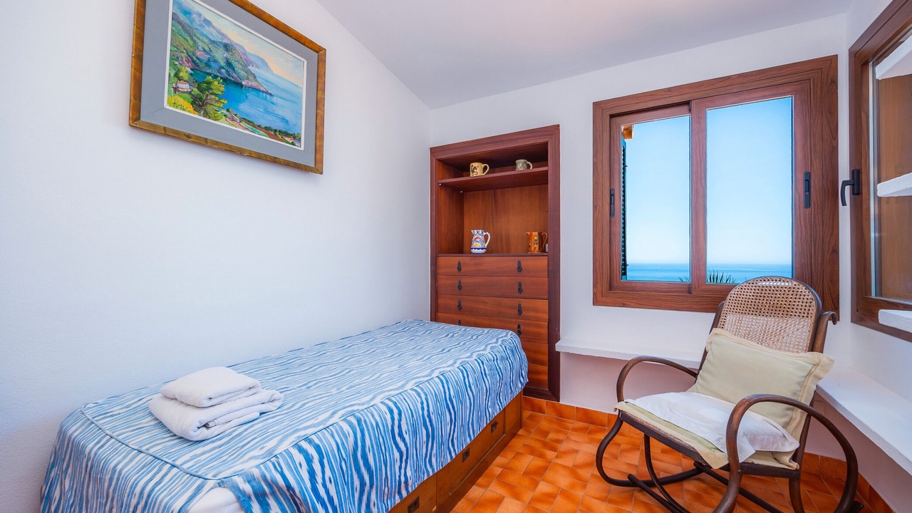 Photo of Bedroom in Banyalbufar