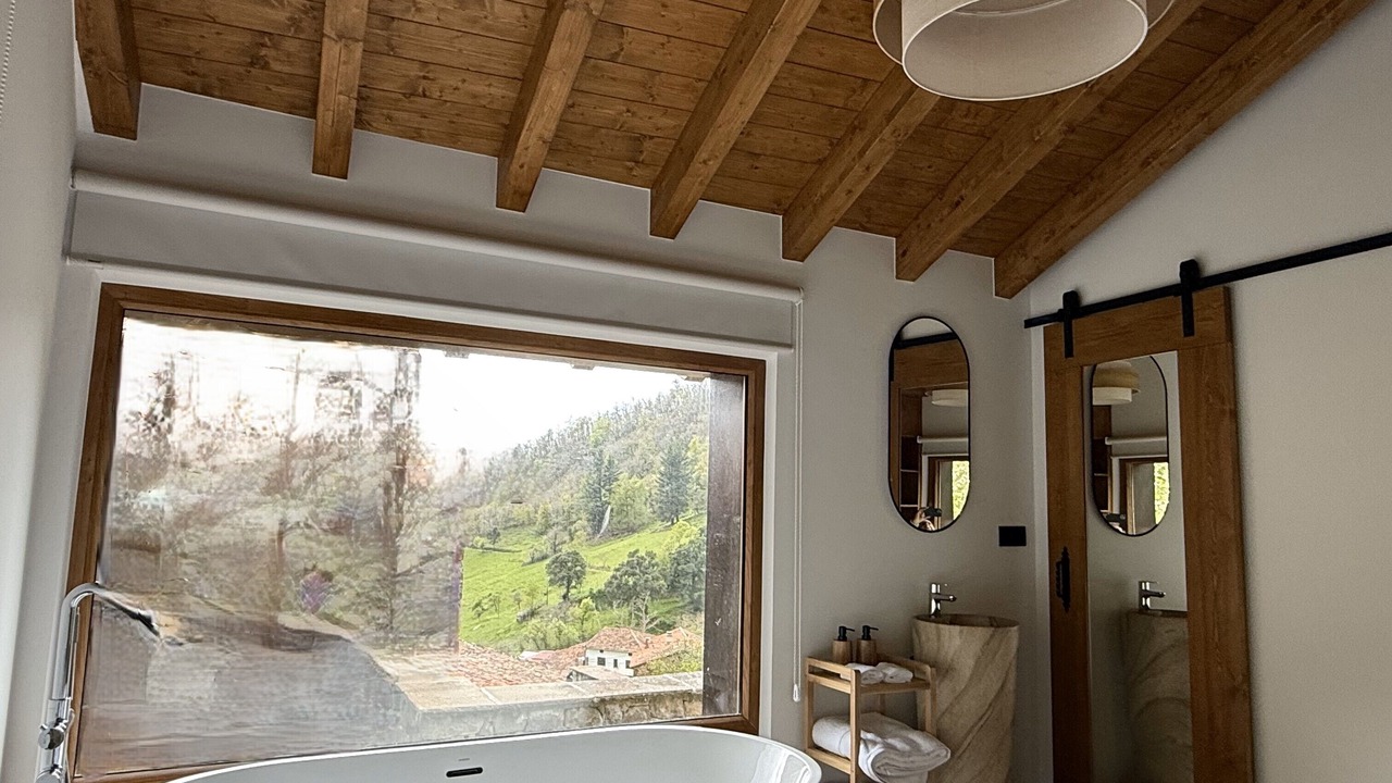 Photo of Bathroom in Aniezo