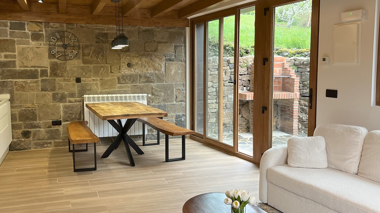 Photo of Livingroom in Aniezo